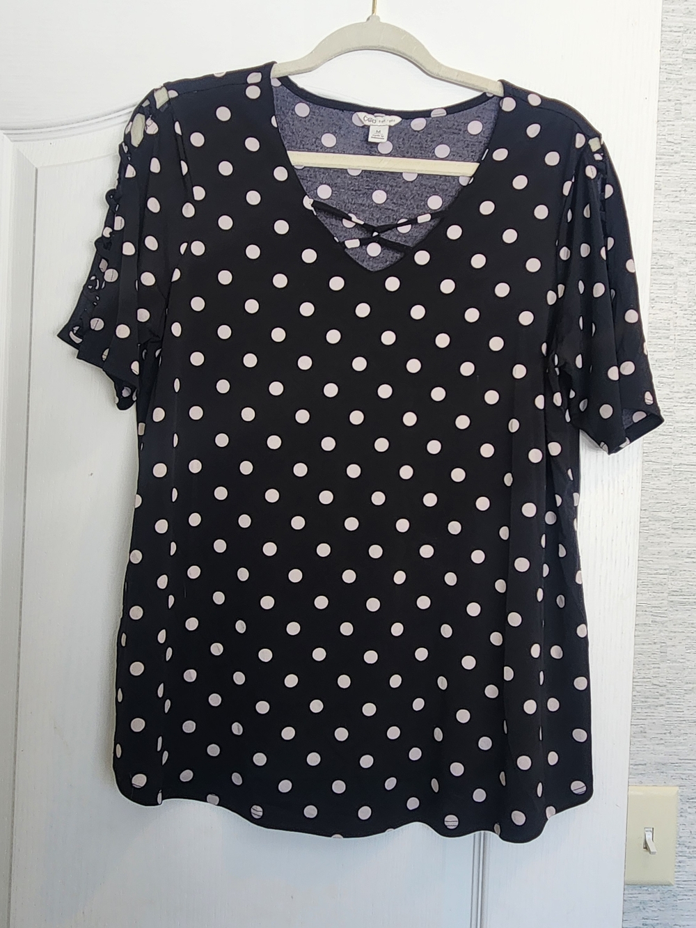 Cato Black Polka Dot V-Neck Short Sleeve Top M Euc